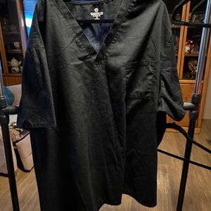 Black Fundamentals Scrub Top